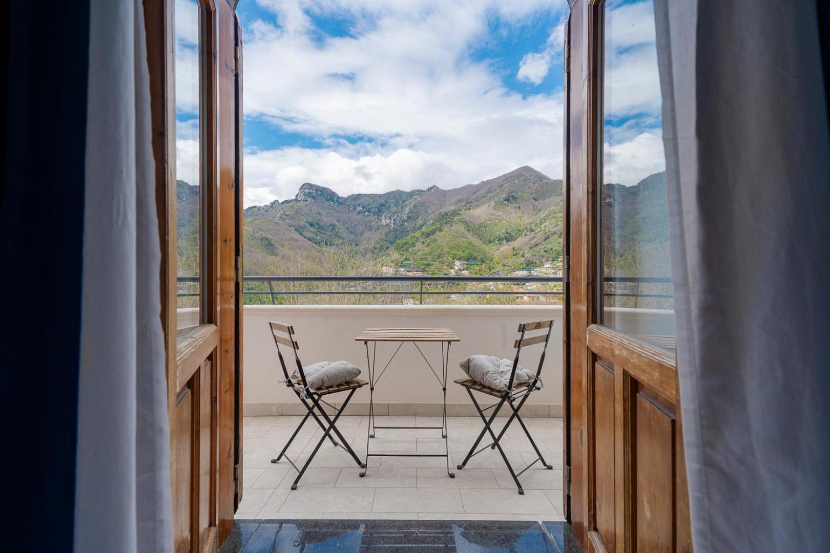 Bed and Breakfast Tra I Monti Tramonti Exterior foto