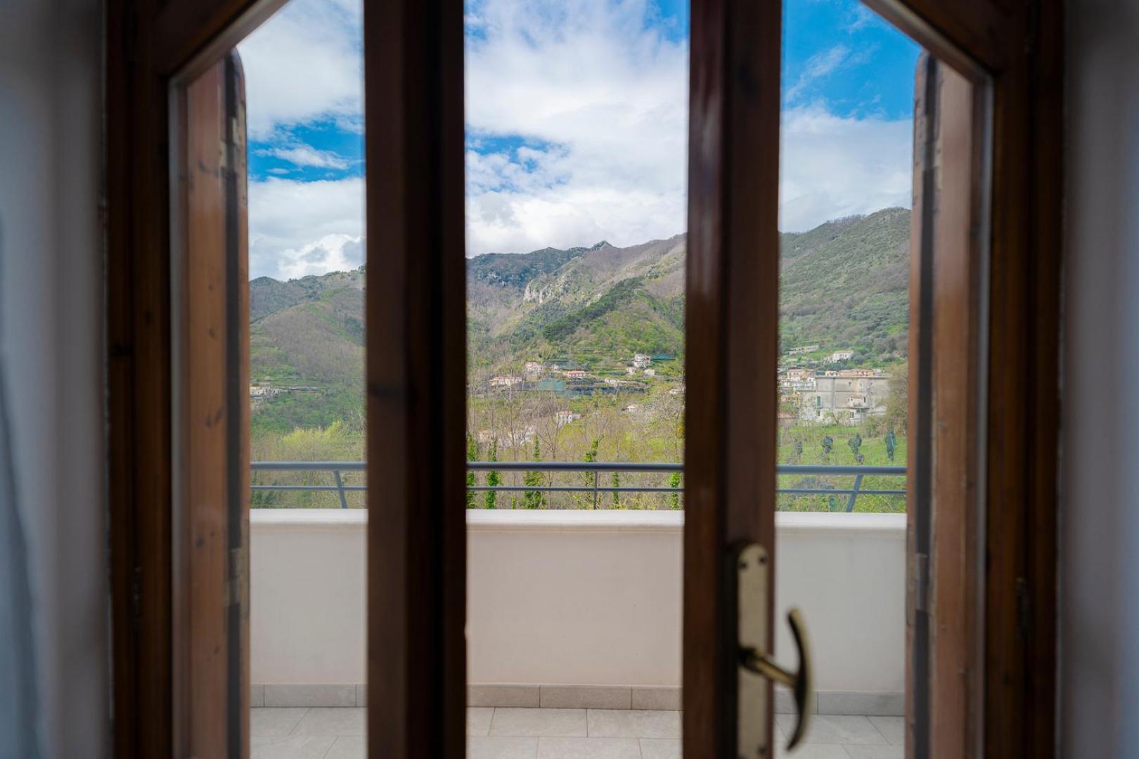 Bed and Breakfast Tra I Monti Tramonti Exterior foto